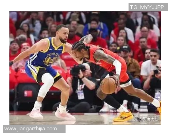 洛杉矶快艇与金州勇士激战正酣谁能在NBA赛场上笑到最后